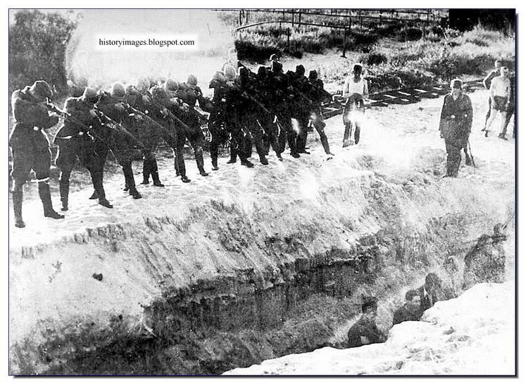 Einsatzgruppen HISTORY IN IMAGES Pictures Of War History WW2 EINSATZGRUPPEN
