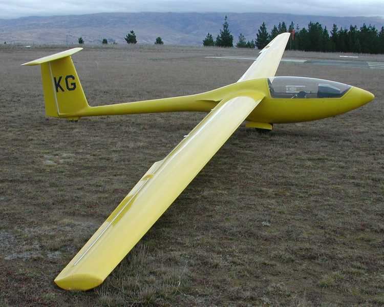 Eiri-Avion PIK-20 stratoconzpik20kgjpg