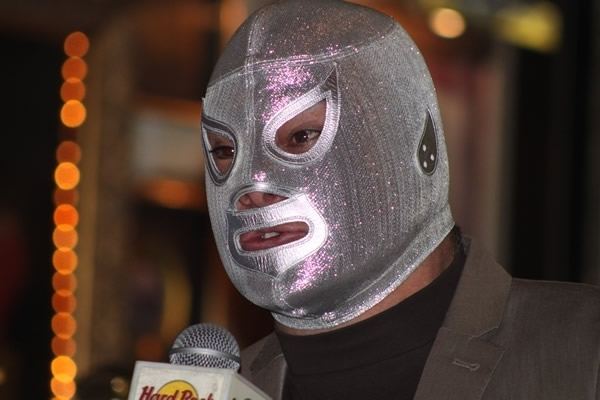 El Hijo del Santo El Hijo del Santo lesionado de las cervicales Ms