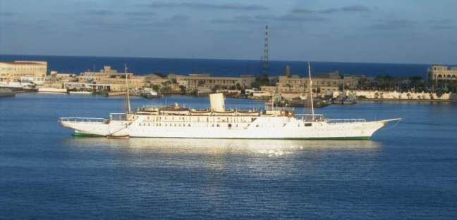 El Mahrousa VIDEO Superyacht 39El Mahrousa39 First to Travel New Suez Canal