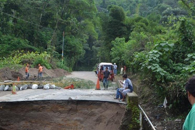 El Palmar, Quetzaltenango Hundimiento en ruta afecta trnsito entre dos municipios