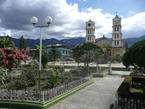 El Pangui Canton httpsmw2googlecommwpanoramiophotosmedium