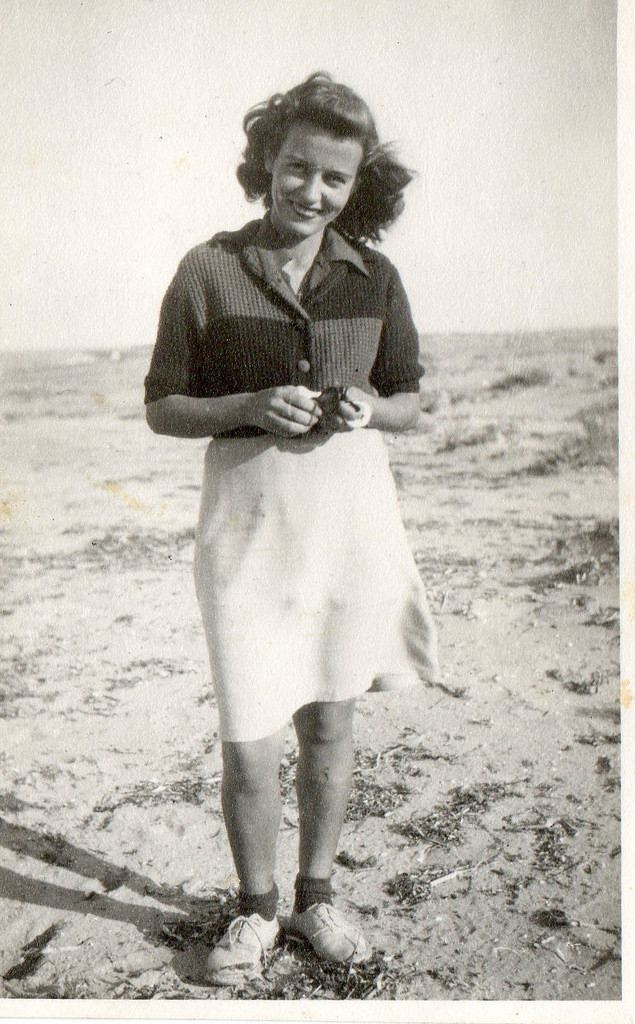 El Shatt Mom in Egypt ElShatt Refugee Camp 1944 Marilyn Cvitanic Flickr