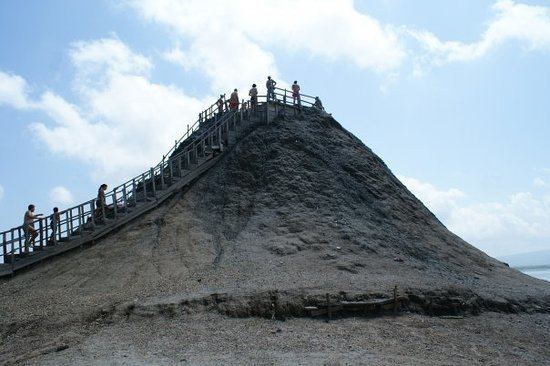 El Totumo Volcan de Lodo El Totumo Mud Volcano Cartagena Colombia Top