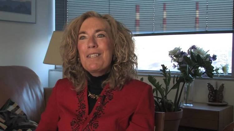 Elaine Fuchs Elaine Fuchs discusses research on skin and adult stem