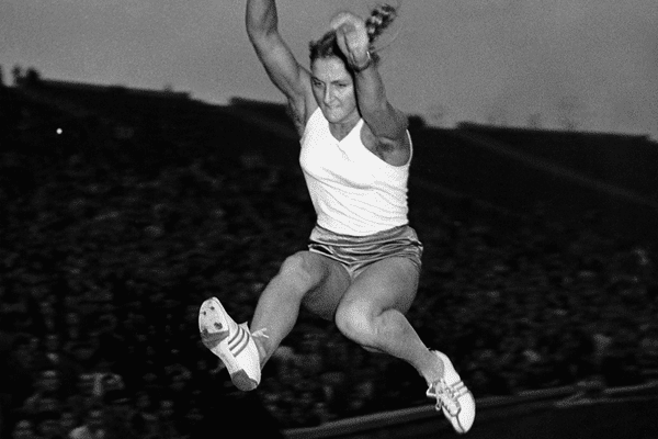 Elżbieta Krzesińska 1956 Olympic long jump champion Krzesinska dies News iaaforg