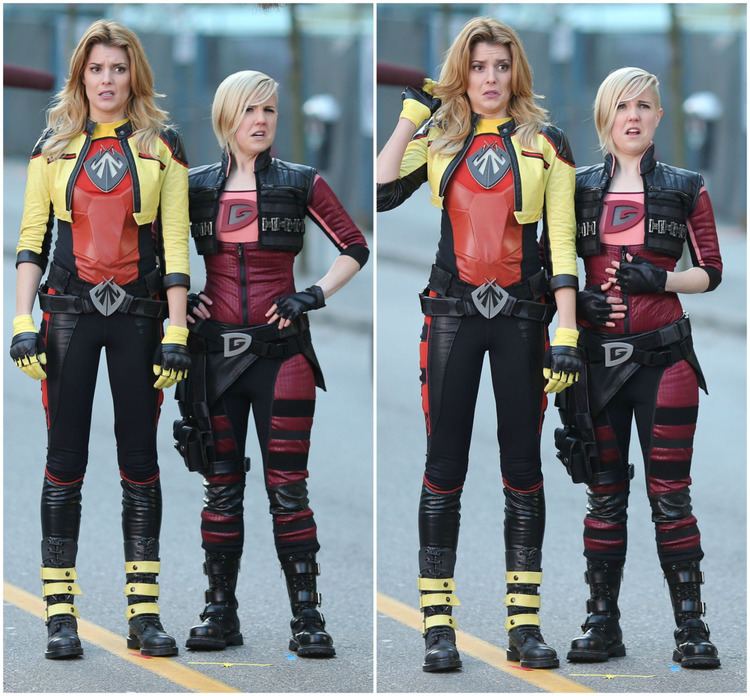 Electra Woman and Dyna Girl (2016 film) 1000 images about Electra Woman and Dyna Girl Costume on Pinterest