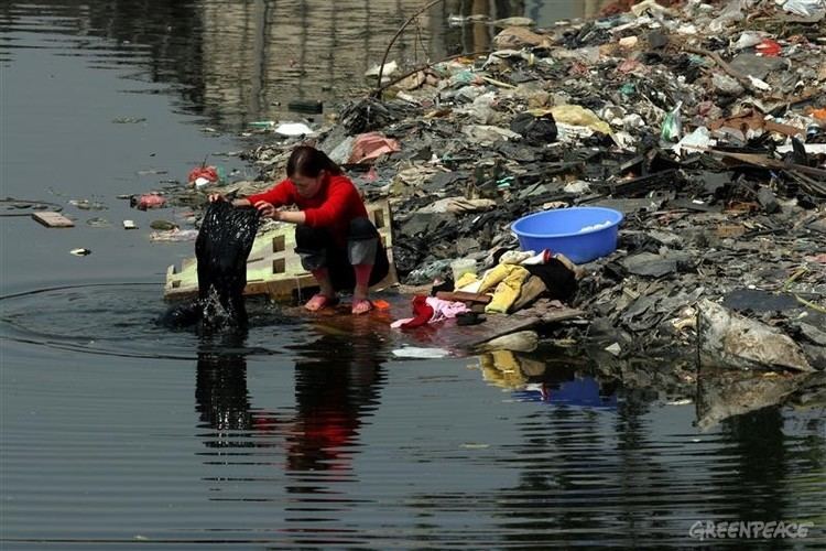 Electronic waste in Guiyu 2014 FYS104f Toxins and the Nervous System Global Environmental