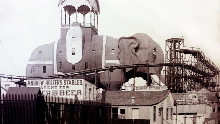 Elephantine Colossus Elephantine Colossus Brooklyn39s most unusual hotel The Bowery