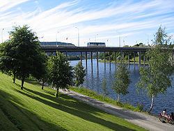 Elgeseter Bridge httpsuploadwikimediaorgwikipediacommonsthu