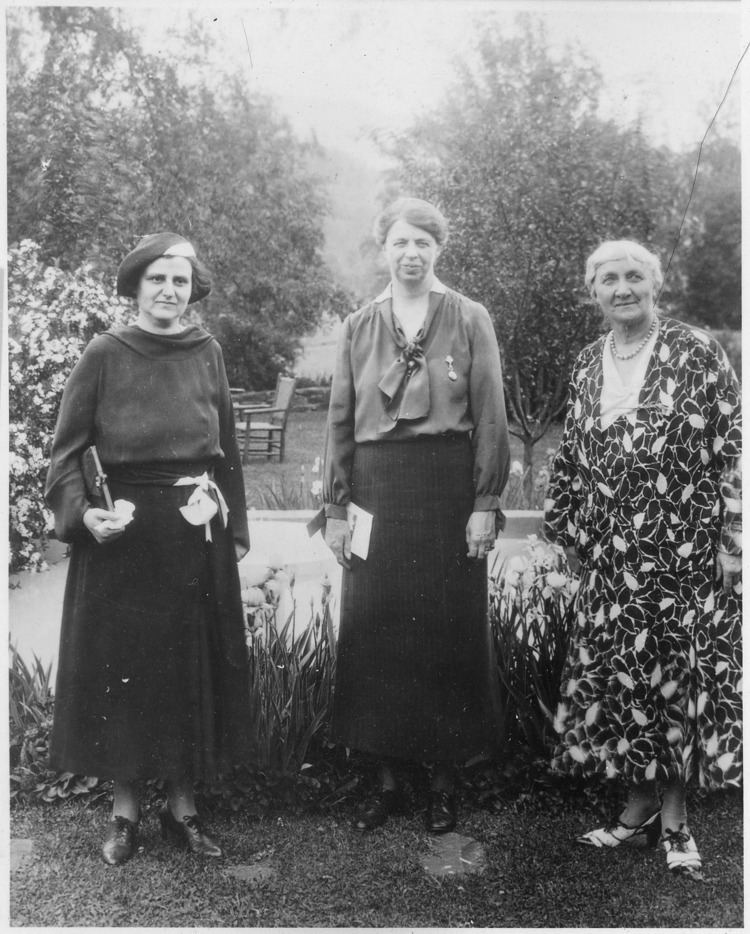 Elinor Morgenthau FileEleanor Roosevelt Elinor Morgenthau and Jane Addams in