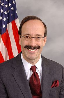 Eliot Engel httpsuploadwikimediaorgwikipediacommonsthu