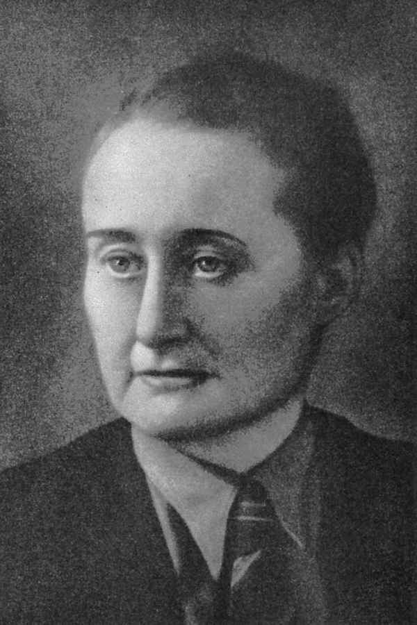 Elisabeth von Thadden Elisabeth von Thadden She worked for the German Red Cross in