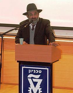Eliyahu Zini httpsuploadwikimediaorgwikipediacommonsthu