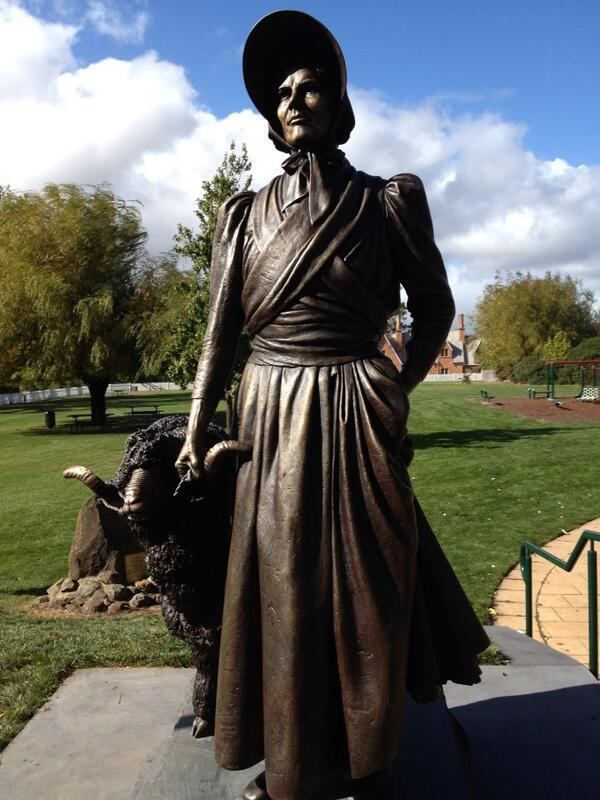 Eliza Forlonge Aust Wool Innovation on Twitter Eliza Forlonge statue unveiled in