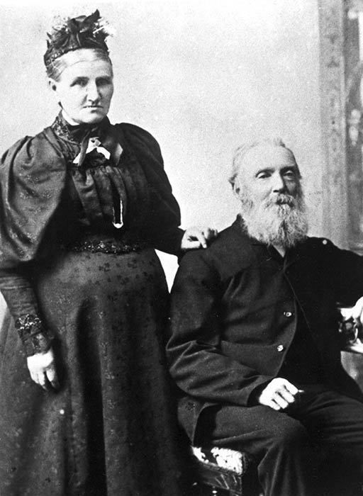 Elizabeth Caradus Caradus Elizabeth Elizabeth Caradus with her husband James Te