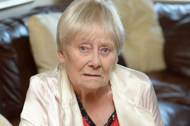 Elizabeth Dawn Coronation Street star Liz Dawn in new health scare as she is forced