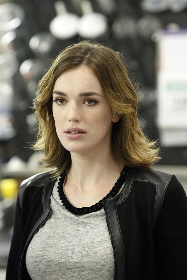 Elizabeth Henstridge Agents of SHIELD season 2 episode 5 preview and stills