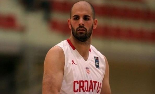 Željko Šakić eljko aki potpisao za Cibonu KK Cibona