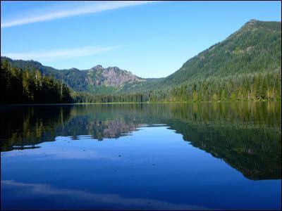 Elk Lake (Oregon) wwwbackpackernorthwestcomimgorelklakejpg