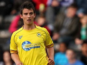 Elliot Benyon Elliott Benyon is going for broke for Torquay Football