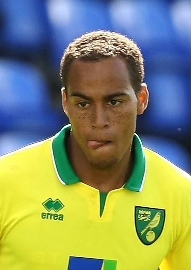 Elliott Bennett 17 Elliott BENNETT Norwich City Pink Un Norwich