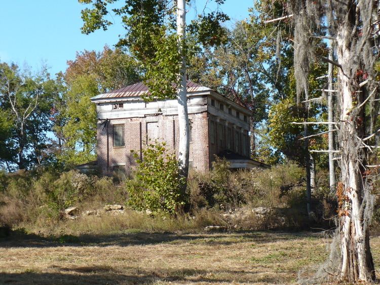 Elm Bluff Plantation FileElm Bluff Plantation Exterior 02JPG Wikimedia Commons