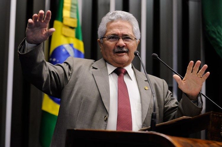 Elmano Férrer Senador Elmano Frrer diz que Brasil est na UTI e critica falta de