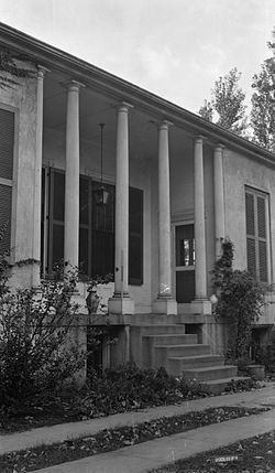 Elmwood Hall (Ludlow, Kentucky) httpsuploadwikimediaorgwikipediacommonsthu