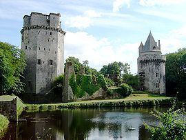 Elven, Morbihan httpsuploadwikimediaorgwikipediacommonsthu