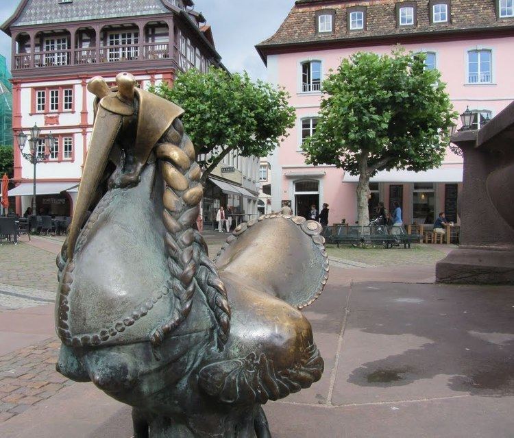 Elwetritsch Panoramio Photo of Neustadt Marktplatz und eine Elwetritsch