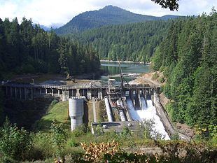 Elwha Dam httpsuploadwikimediaorgwikipediacommonsthu