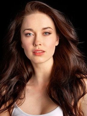 Elyse Levesque ActressRapper Elyse Levesque Talks About SciFi Cons and