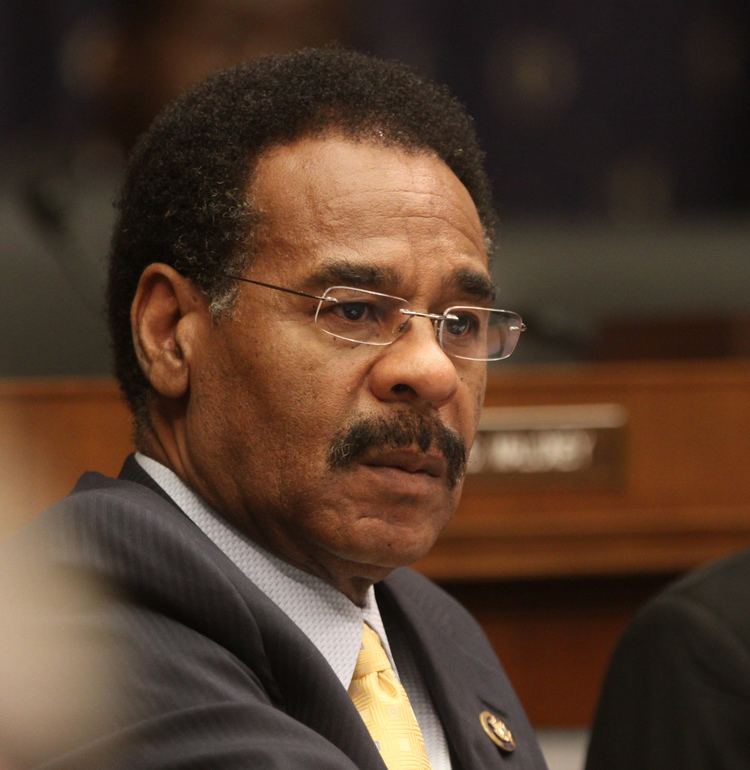 Emanuel Cleaver Rep Emanuel Cleaver spat on by TPartier Arrest made