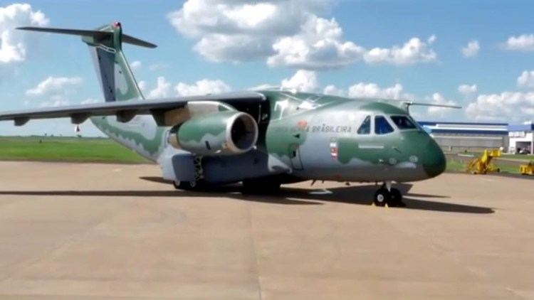 Embraer KC-390 Embraer KC390 quotFirst Flightquot HD YouTube