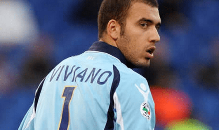 Emiliano Viviano Emiliano Viviano Shuts Down an Arsenal Fan With One Picture