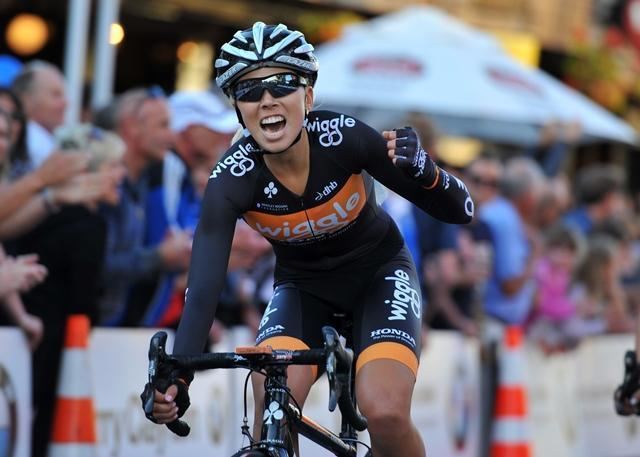 Emily Collins Emily Collins Wins New Zealand National Criterium Championship