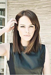 Emily Hampshire iamediaimdbcomimagesMMV5BMjE1NTY1MTg3M15BMl5