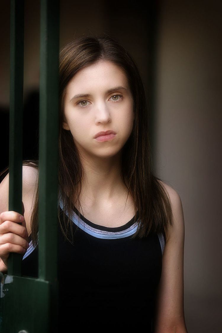 Emily Perkins Emily Perkins Mostly film personalities