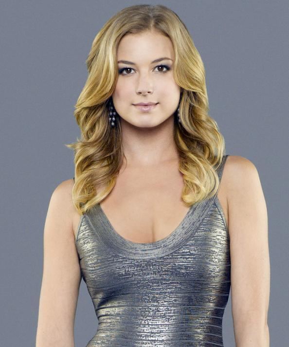 Emily Thorne How to Get Emily Thorne39s Signature Hairstyle InStylecom