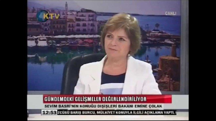 Emine Çolak Dileri Bakan Emine olak Kbrs TV39de canl yayn konuu oldu