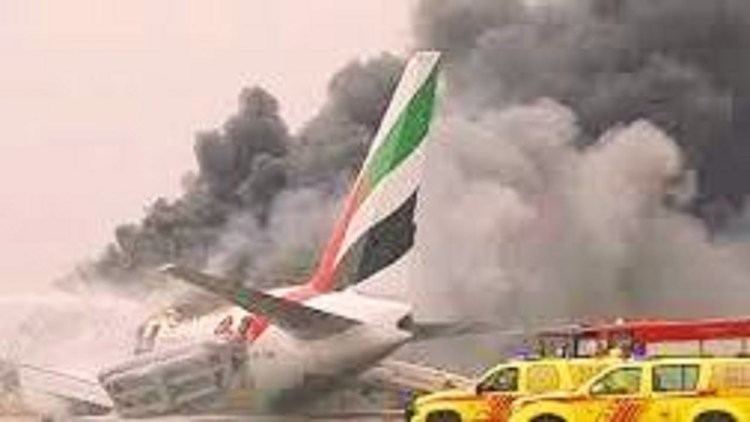 Emirates Flight 521 Latest News Video Emirates Airlines Flight EK 521 Crash Landing