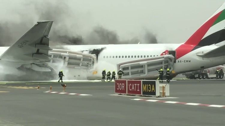 Emirates Flight 521 Emirates EK 521 crash YouTube
