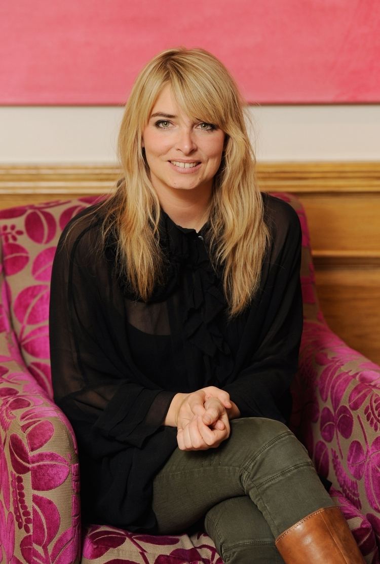 Emma Atkins Emma Atkins pregnant Jail time for Charity as Emmerdale