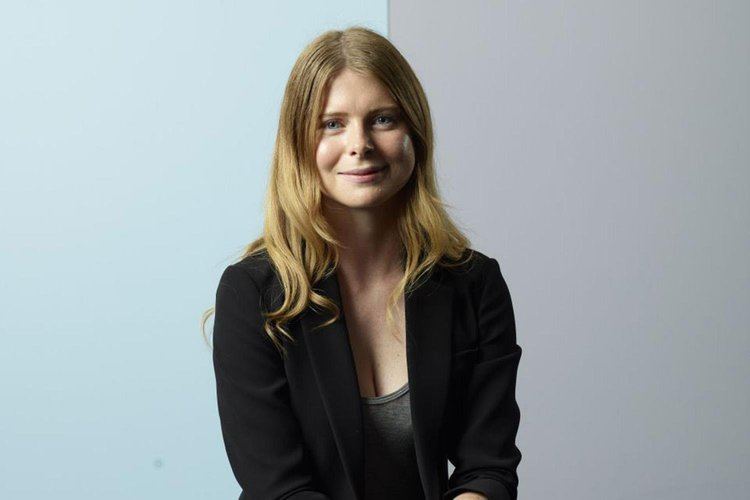 Emma Cline The Girls why Emma Cline39s cult novel will be the most gripping