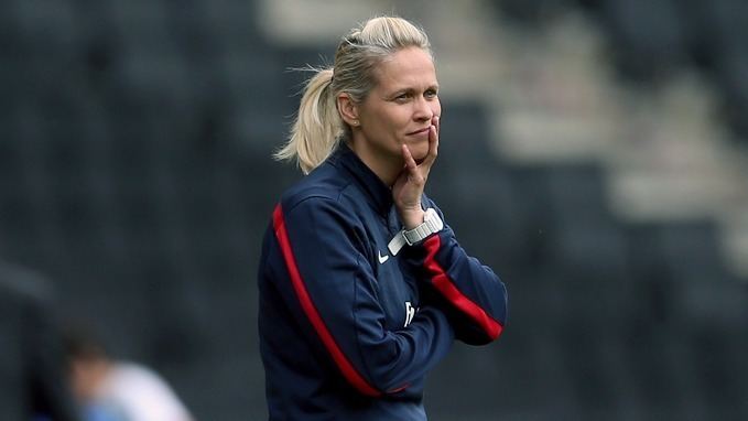 Emma Hayes Chelsea women39s coach Emma Hayes eyeing job in men39s