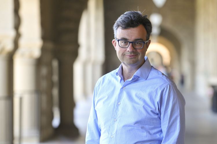 Emmanuel Candès Stanford Department of Mathematics Emmanuel Cands elected to the