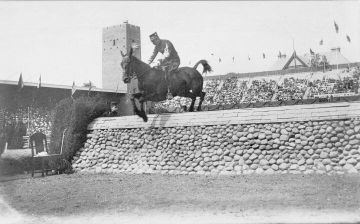 Emmanuel de Blommaert Emmanuel de Blommaert Show Jumping Riders Dressage Riders Eventers