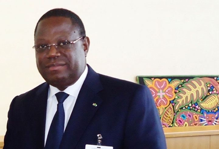 Emmanuel Issoze-Ngondet M Emmanuel Issoze Ngondet est nomm au poste de Premier Ministre