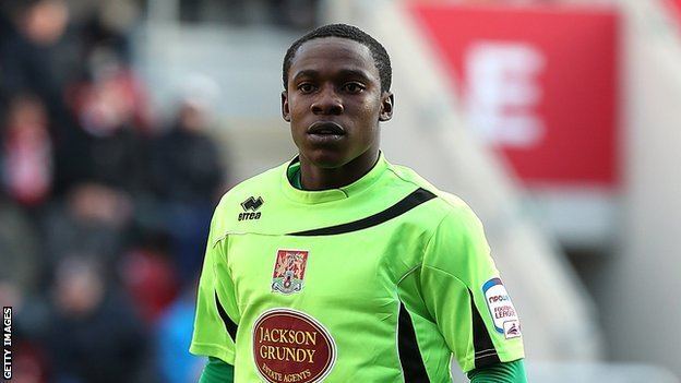 Emmanuel Oyeleke BBC Sport Aldershot sign Emmanuel Oyeleke on loan and